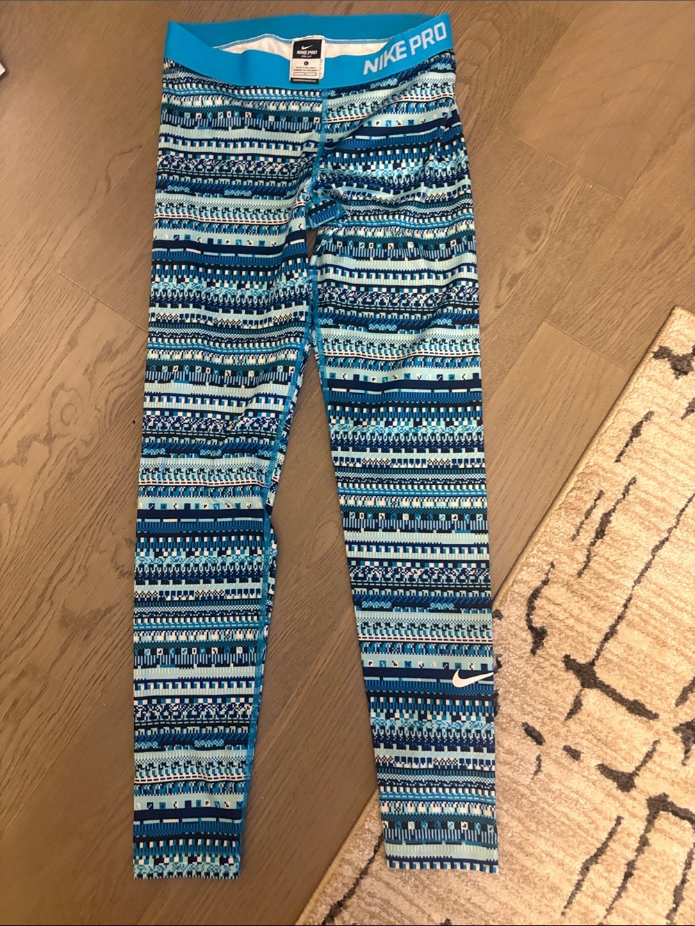 Nike Pro Girls Blue Patterned Leggings